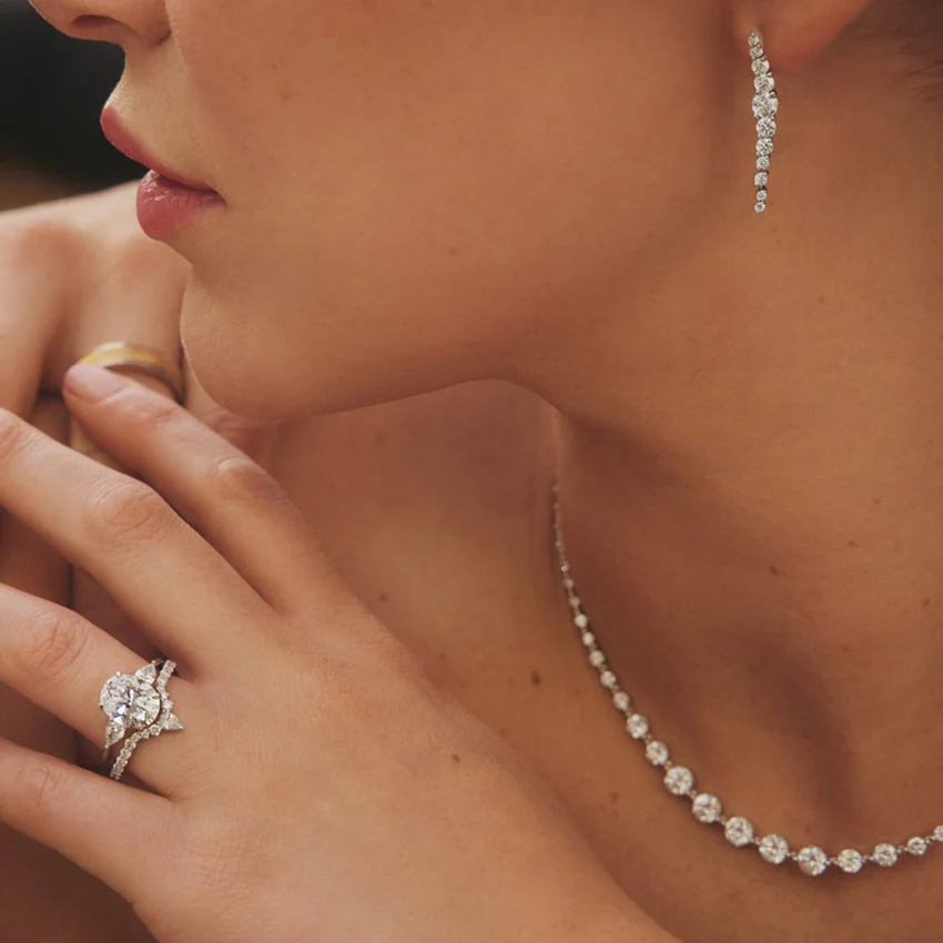 Vespera Lunette Lab Diamond Ring - Image 3