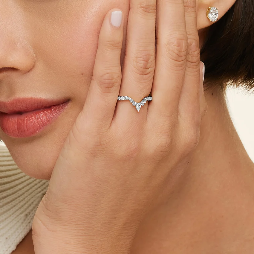 Vespera Lunette Lab Diamond Ring - Image 4