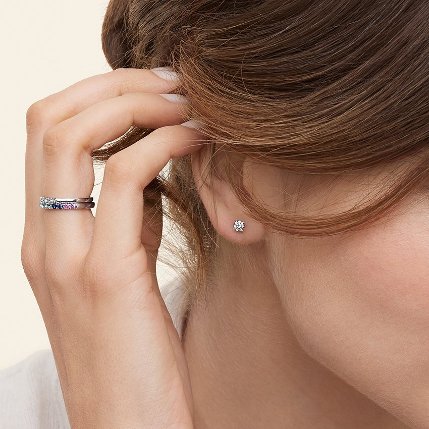 Carbon Capture Lab Diamond Stud Earrings - Image 5