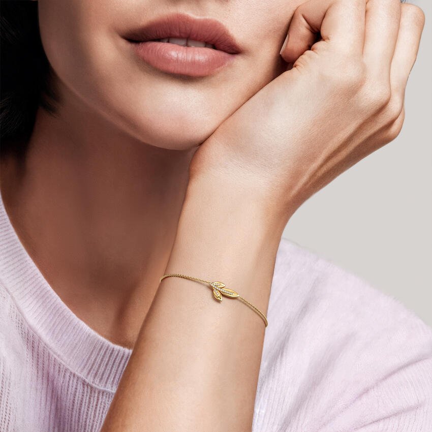 Jane Goodall Olive Branch Lab Diamond Bracelet in 14K Yellow Gold - Image 4