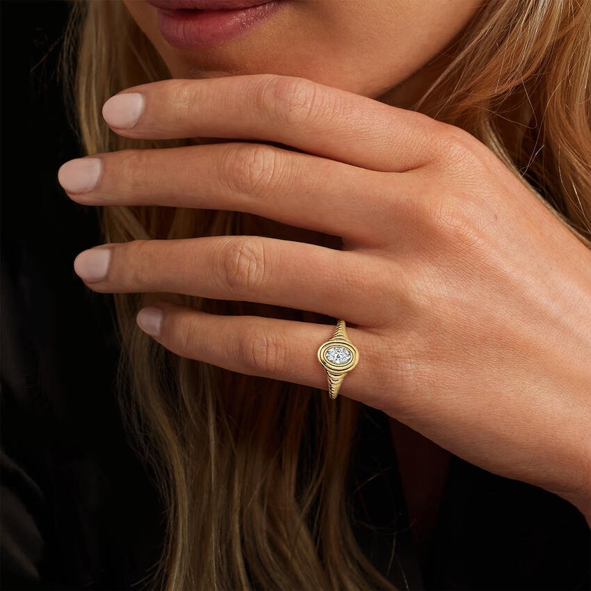 Vera Lab Diamond Signet Diamond Ring - Image 3